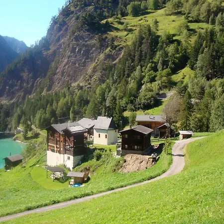 Alpesi faház Steps From Slopes Betten