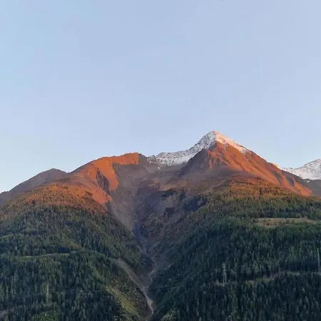 Alpesi faház Steps From Slopes Betten